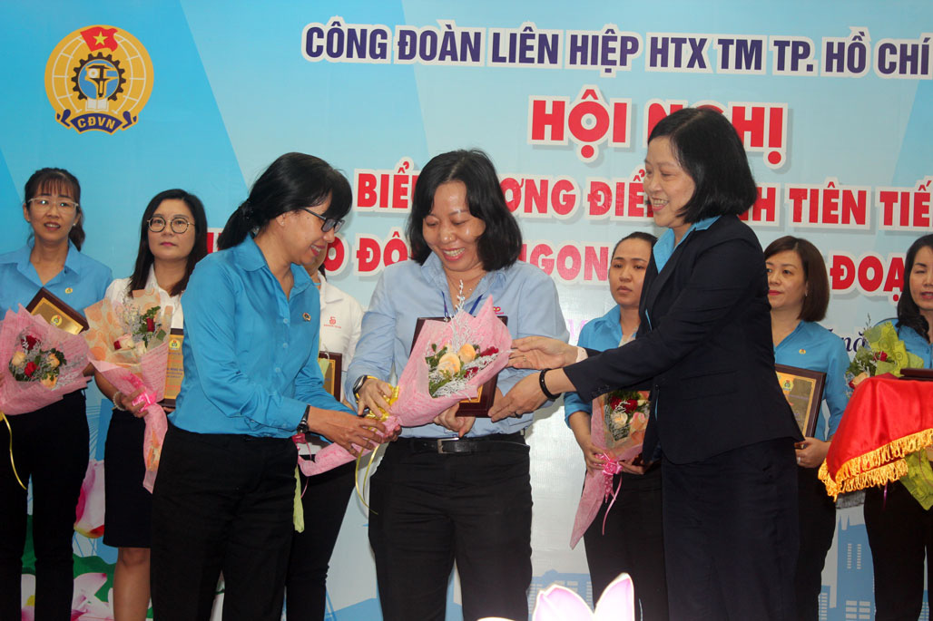 NHỮNG ĐIỂN HÌNH VƯỢT KHÓ, SÁNG TẠO (*): An tâm khi có Công đoàn - Ảnh 1.