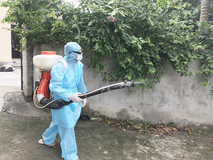 Nguy cơ b&ugrave;ng ph&aacute;t sốt xuất huyết, tay ch&acirc;n miệng - Ảnh 1.