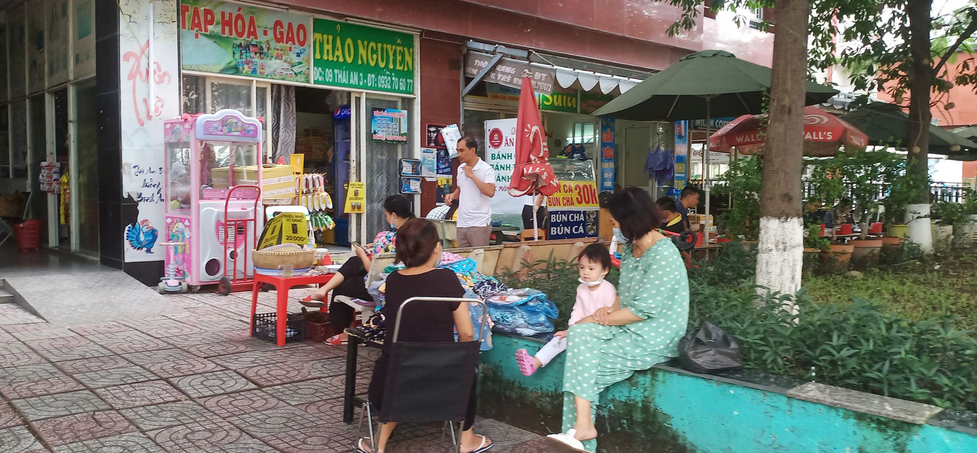 CLIP: Phong tỏa chung cư Th&aacute;i An 2B ở quận 12, TP HCM - Ảnh 9.