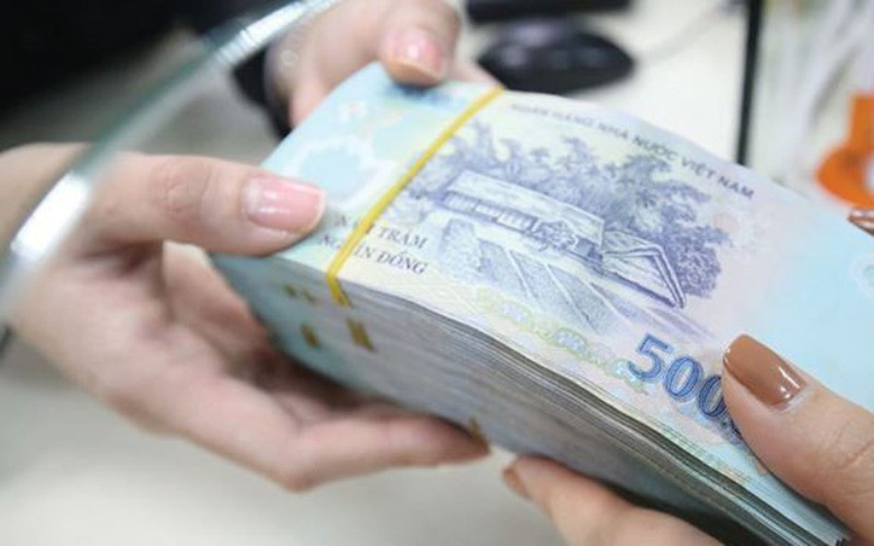 Lừa vay tiền đáo hạn, cán bộ ngân hàng lừa 2,3 tỉ đồng - Ảnh 1.
