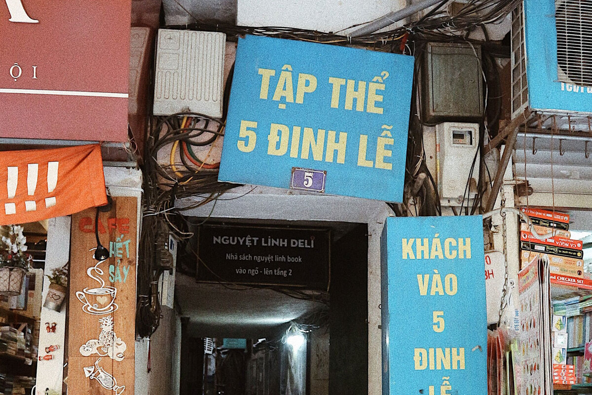 Những g&aacute;c s&aacute;ch cổ k&iacute;nh - Ảnh 1.