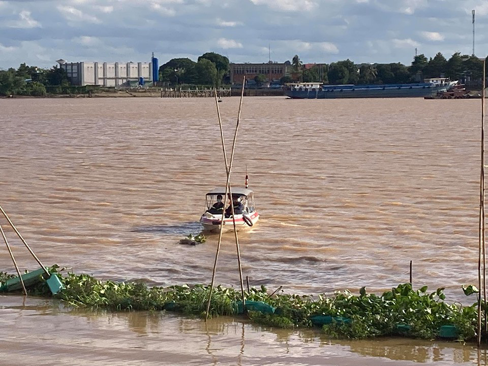 Ph&aacute;t hiện thi thể đ&agrave;n &ocirc;ng tr&ecirc;n s&ocirc;ng Đồng Nai - Ảnh 1.
