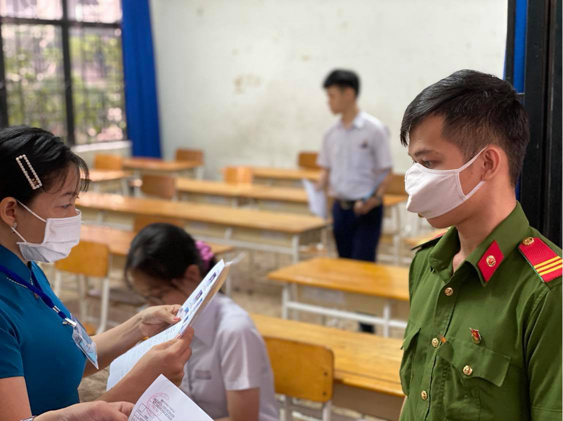 Th&iacute; sinh cả nước lạc quan bước v&agrave;o ng&agrave;y thi cuối c&ugrave;ng - Ảnh 3.