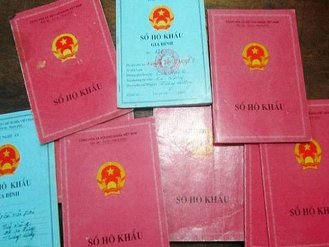 Đề xuất tiếp tục dùng sổ hộ khẩu đến hết năm 2025