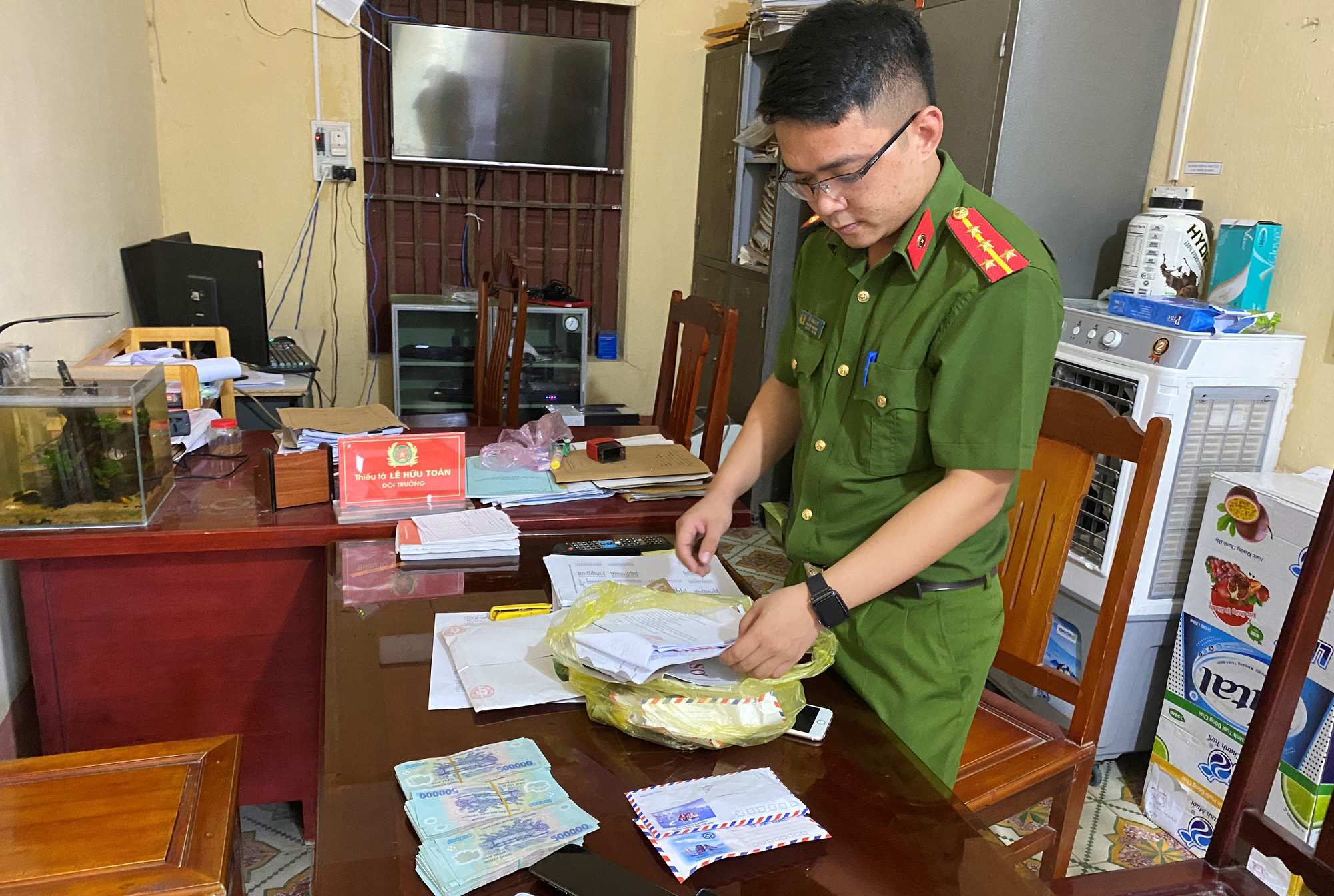 Ph&aacute; đường d&acirc;y đ&aacute;nh bạc 10 tỉ đồng qua mạng - Ảnh 1.