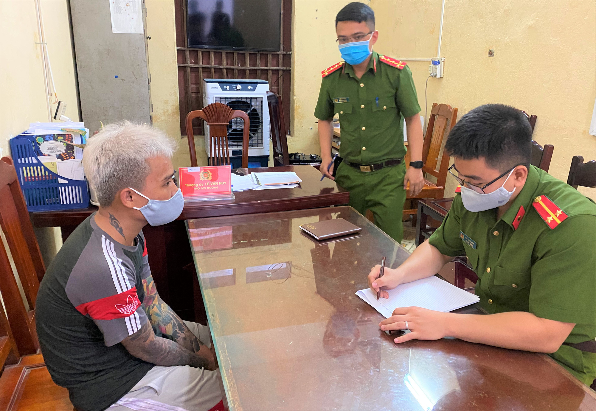 Ph&aacute; đường d&acirc;y đ&aacute;nh bạc 10 tỉ đồng qua mạng - Ảnh 3.