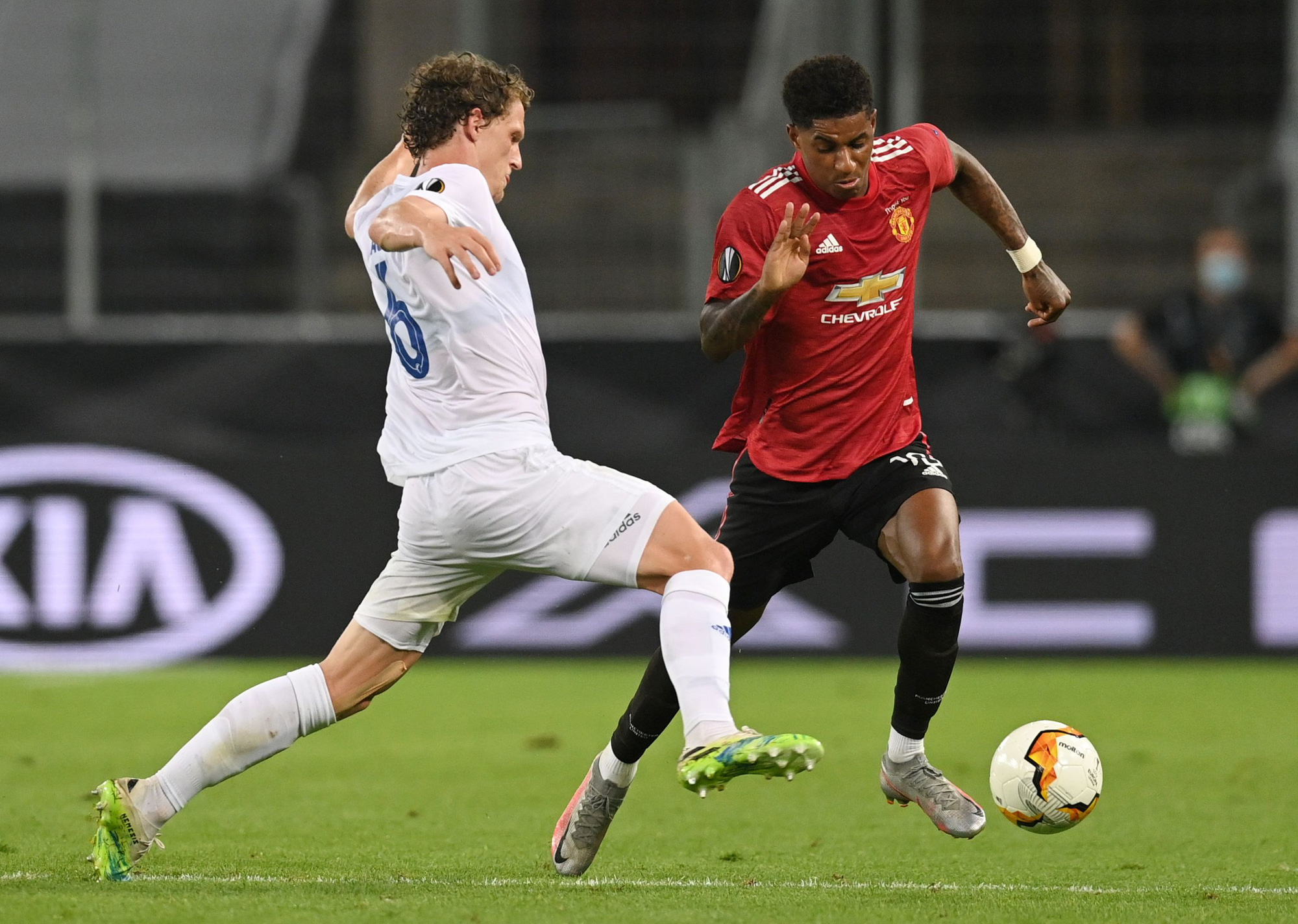 Phạt đền nghiệt ngã, Man United hạ Copenhagen vào bán kết