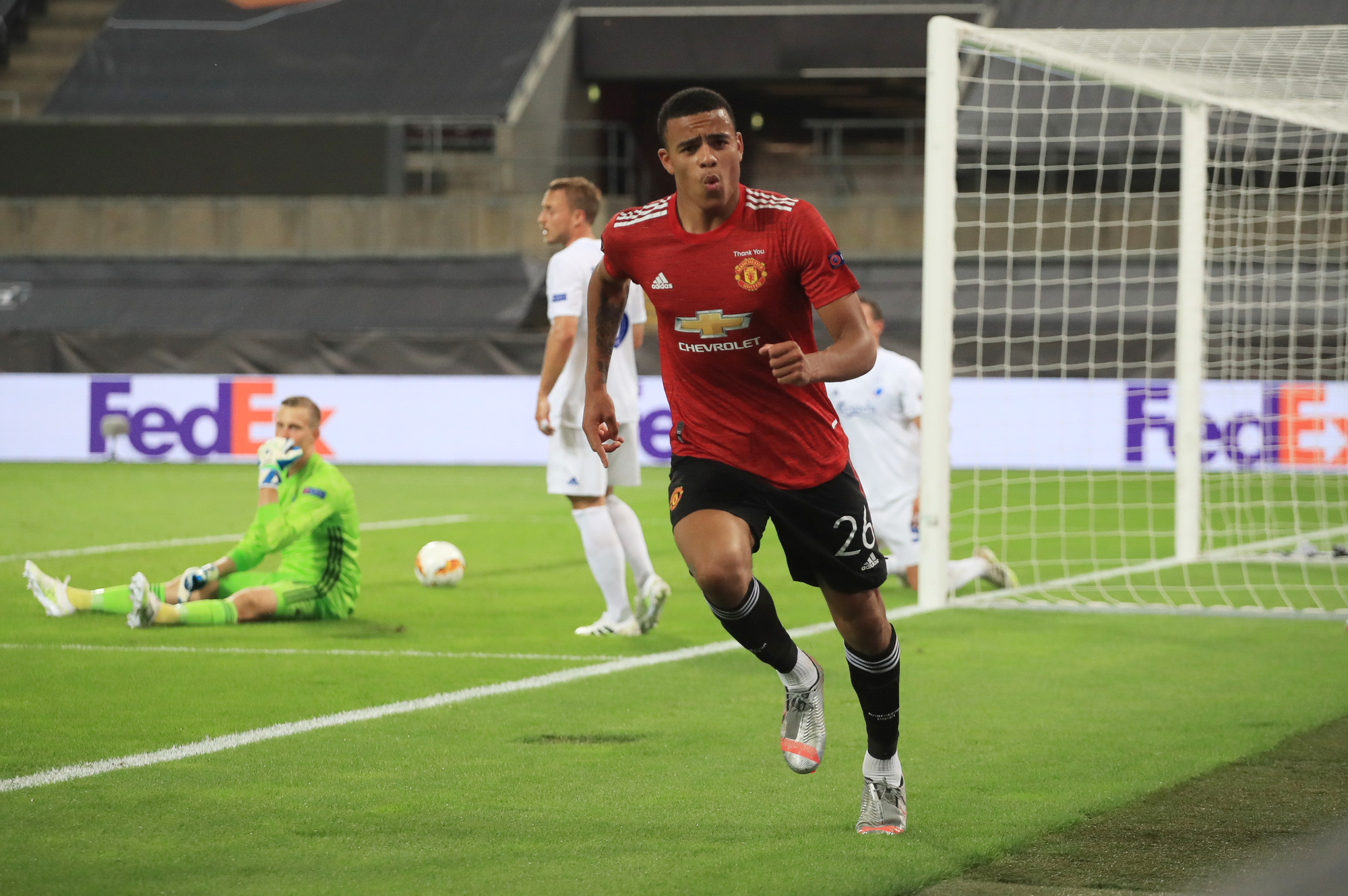 Phạt đền nghiệt ngã, Man United hạ Copenhagen vào bán kết - Ảnh 3.