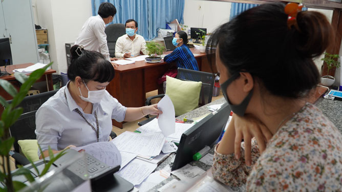 Lời giải cho bài toán công chức ở TP HCM: Công chức đang quá sức