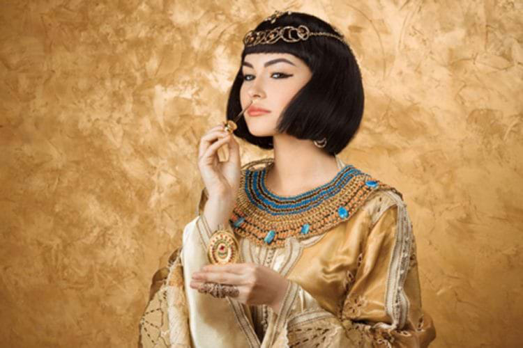 Nước hoa của Nữ hoàng Cleopatra - Ảnh 1.