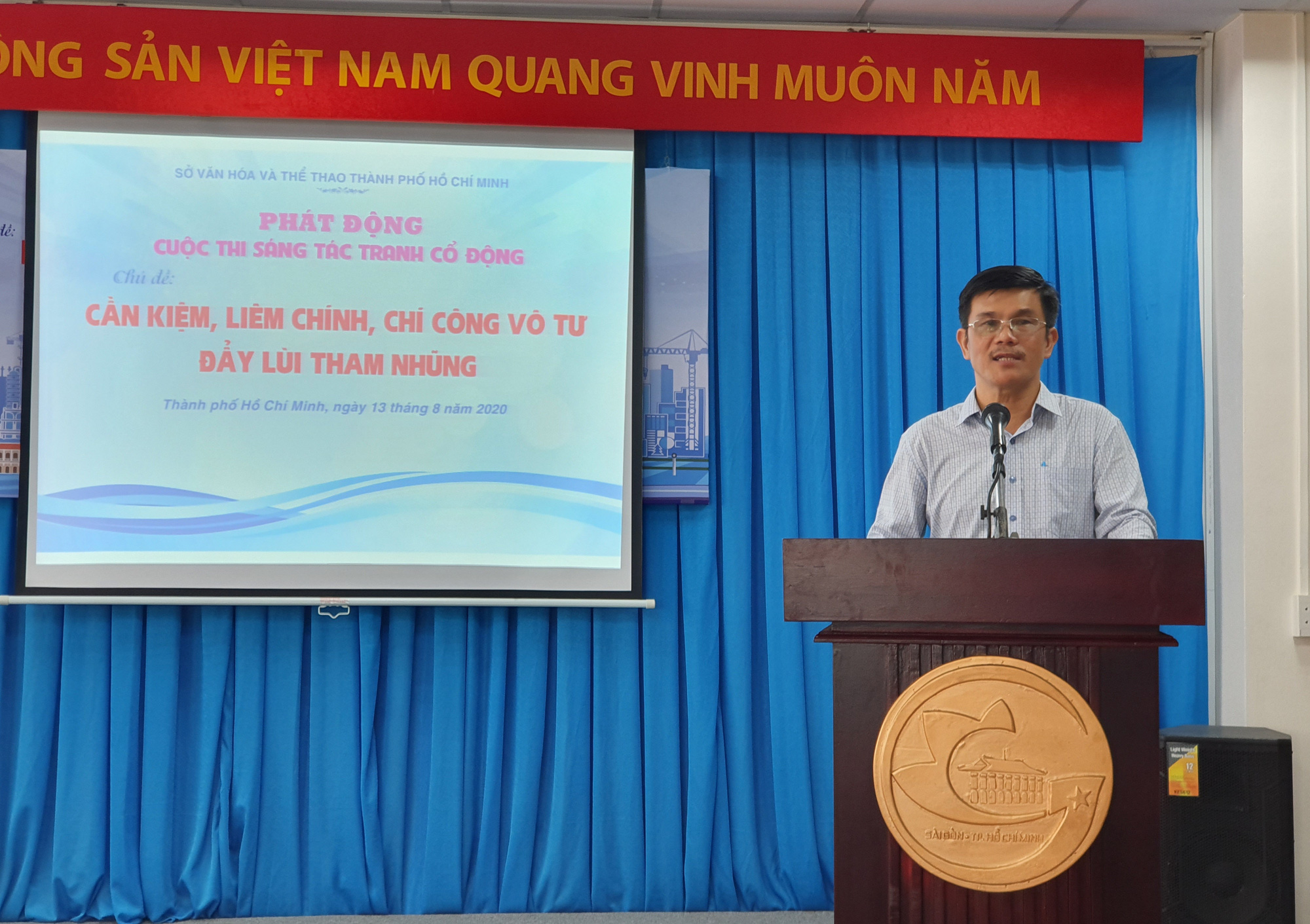 Trao giải cuộc thi s&aacute;ng t&aacute;c tranh cổ động &ldquo;Dưới cờ Đảng - Vững niềm tin&rdquo; - Ảnh 2.