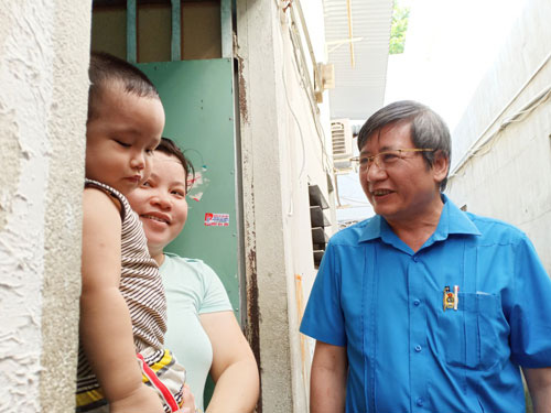 Công ty CP Giày da Huê Phong, TP HCM: Trên 110 tỉ đồng chi trả lương, trợ cấp mất việc cho công nhân