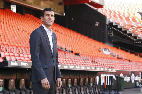 Cạn kiệt t&agrave;i ch&iacute;nh, cựu vương Valencia rao b&aacute;n cả đội b&oacute;ng La Liga - Ảnh 2.