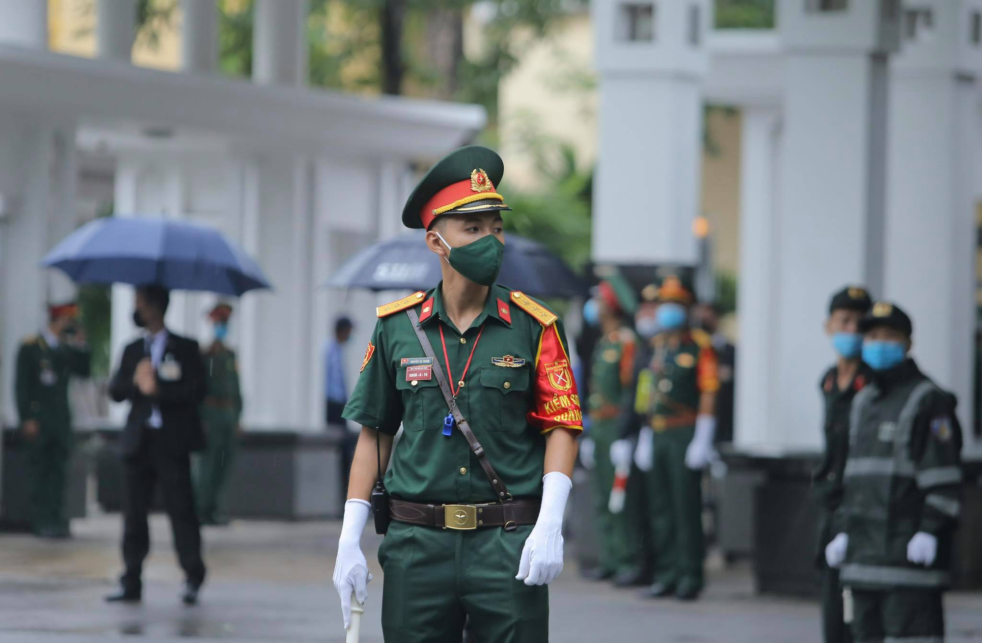 Thủ tướng Nguyễn Xu&acirc;n Ph&uacute;c, Chủ tịch QH Nguyễn Thị Kim Ng&acirc;n viếng nguy&ecirc;n Tổng B&iacute; thư L&ecirc; Khả Phi&ecirc;u - Ảnh 6.