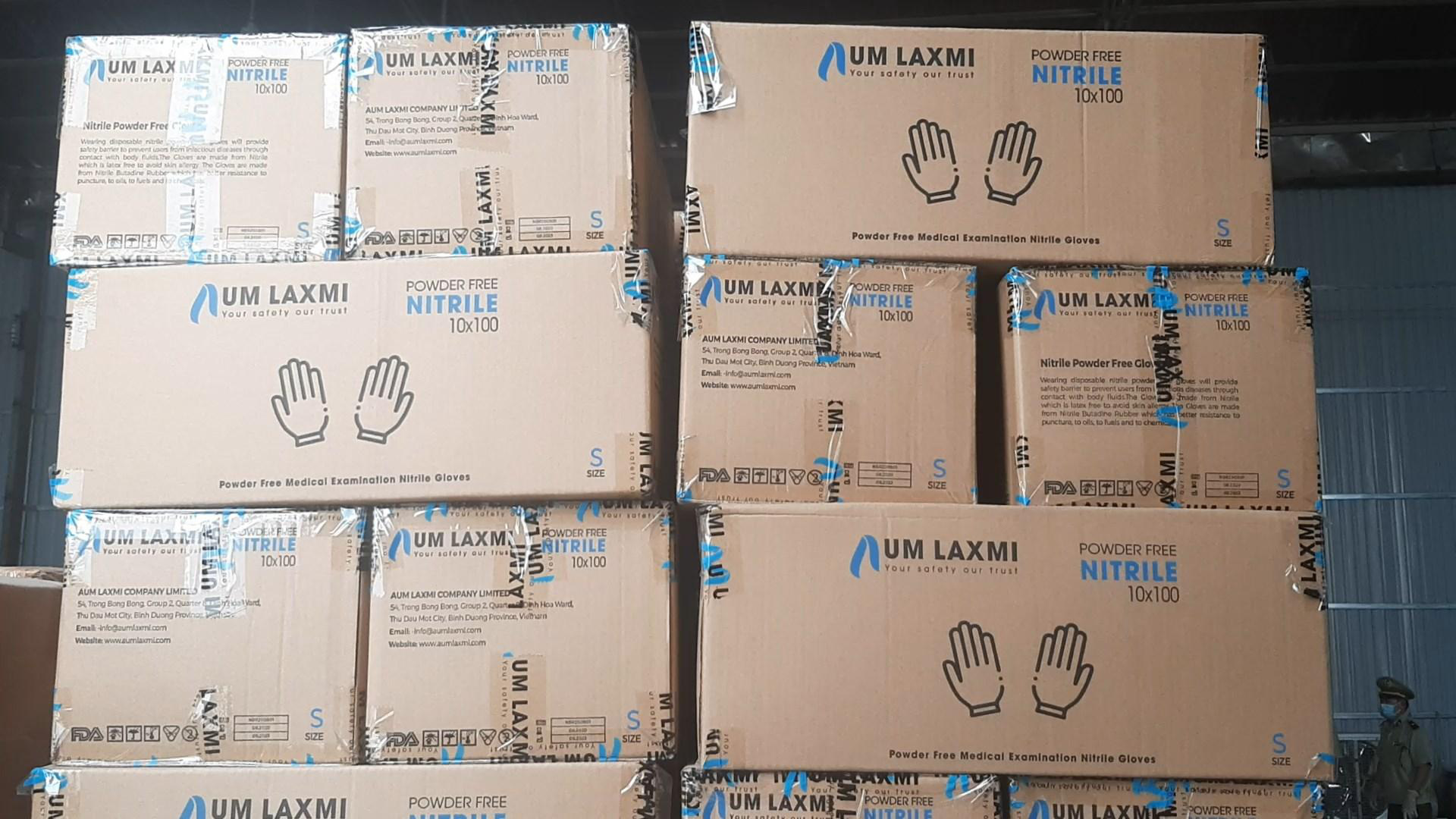 Ph&aacute;t hiện 2,1 triệu găng tay y tế đ&atilde; qua sử dụng - Ảnh 2.