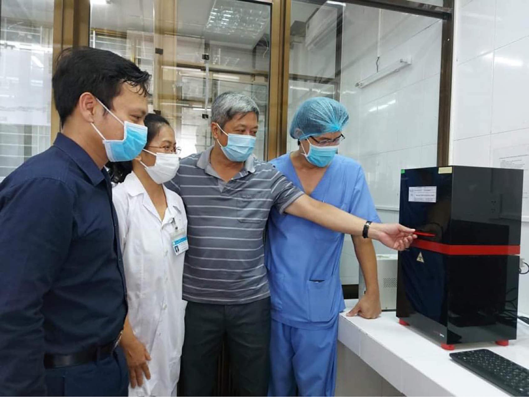 Đà Nẵng cách ly tạm thời nếu nghi ngờ mắc Covid-19 - Ảnh 1.