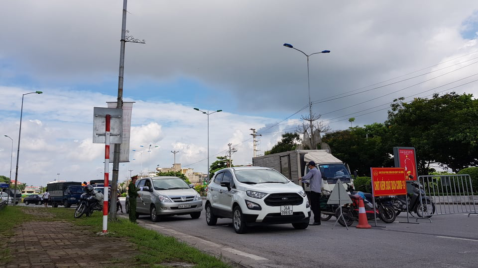 Đóng băng, cách ly hoàn toàn những nơi liên quan trực tiếp đến các ca bệnh Covid-19 - Ảnh 2.