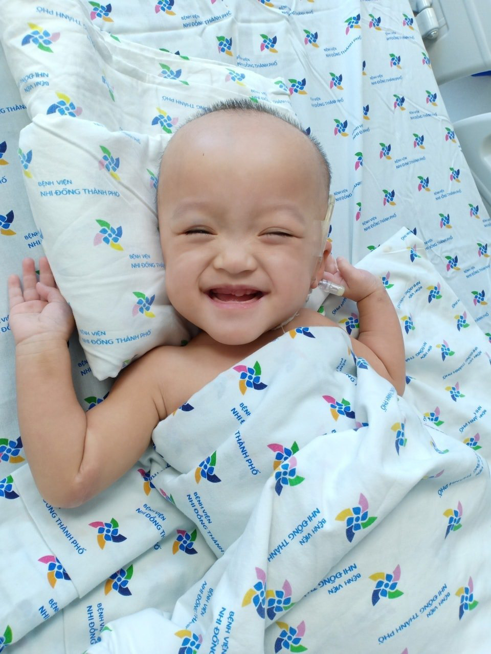 Tr&uacute;c Nhi- Diệu Nhi: Một ca mổ, hai cuộc đời - Ảnh 3.