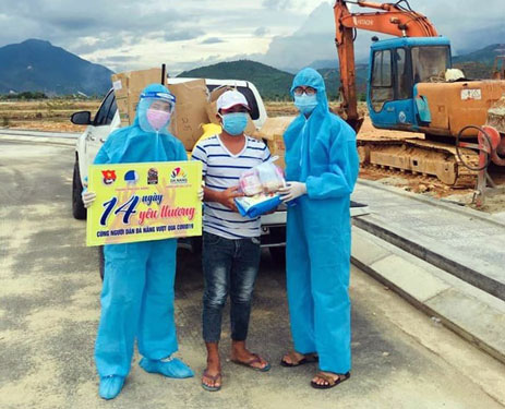 San sẻ kh&oacute; khăn với đo&agrave;n vi&ecirc;n - Ảnh 2.