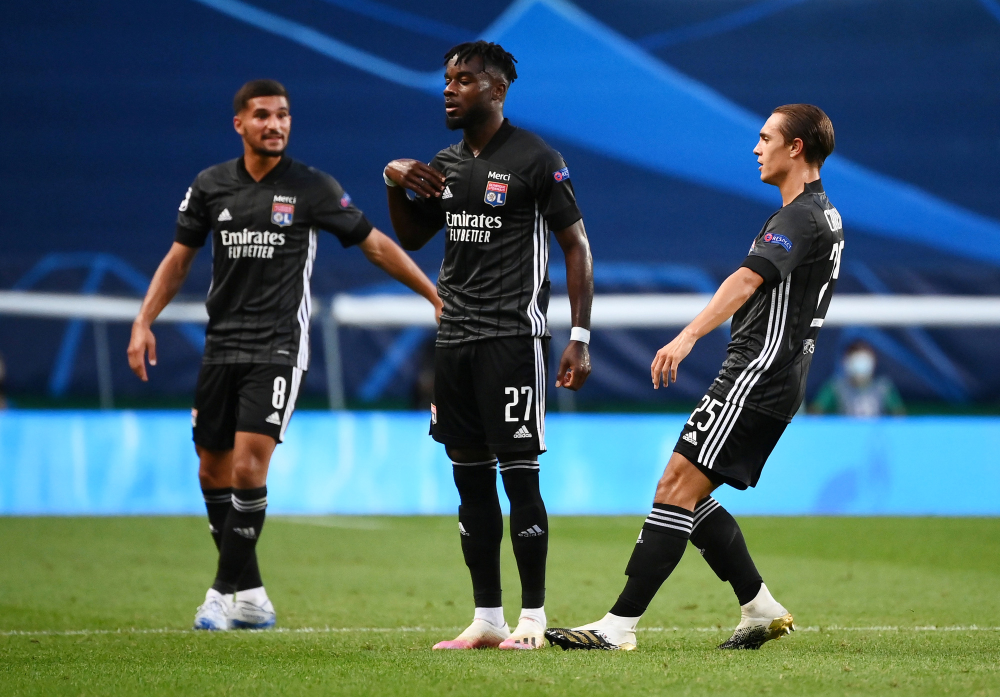 Đại địa chấn Champions League, Lyon quật ng&atilde; đại gia Man City - Ảnh 3.