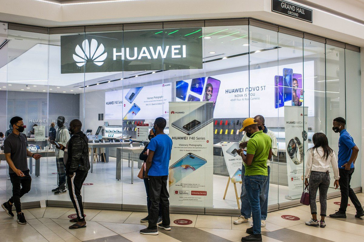 Bị Mỹ chặn đường, Huawei vẫn còn "miền đất hứa"