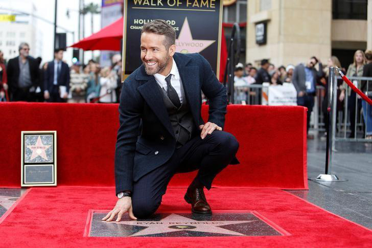 T&agrave;i tử Ryan Reynolds k&ecirc;u gọi người trẻ đừng &ldquo;giết&rdquo; mẹ của anh - Ảnh 2.