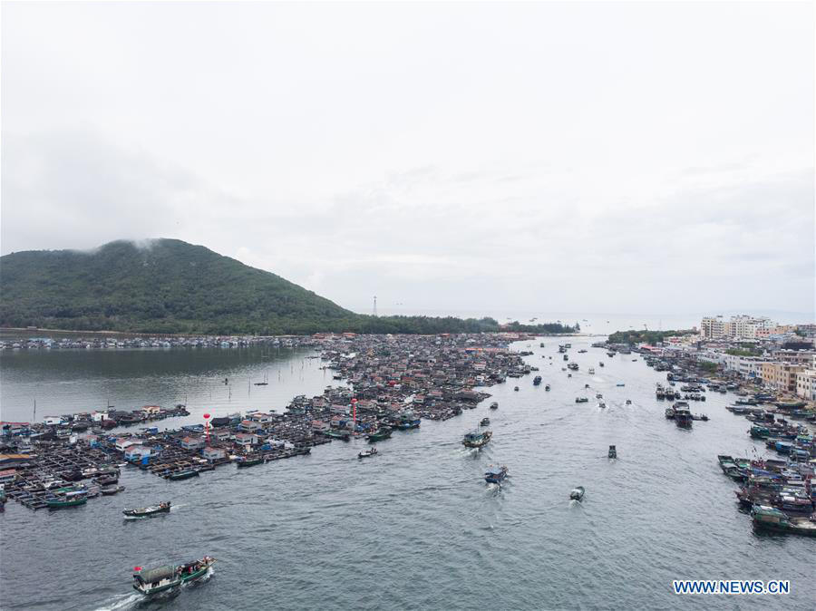 16.700 tàu cá Trung Quốc được cởi trói, sắp tràn xuống biển Đông