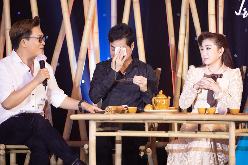 Sao Việt chung tay hướng về Đ&agrave; Nẵng, Ho&agrave;i Linh l&agrave;m thơ - Ảnh 7.