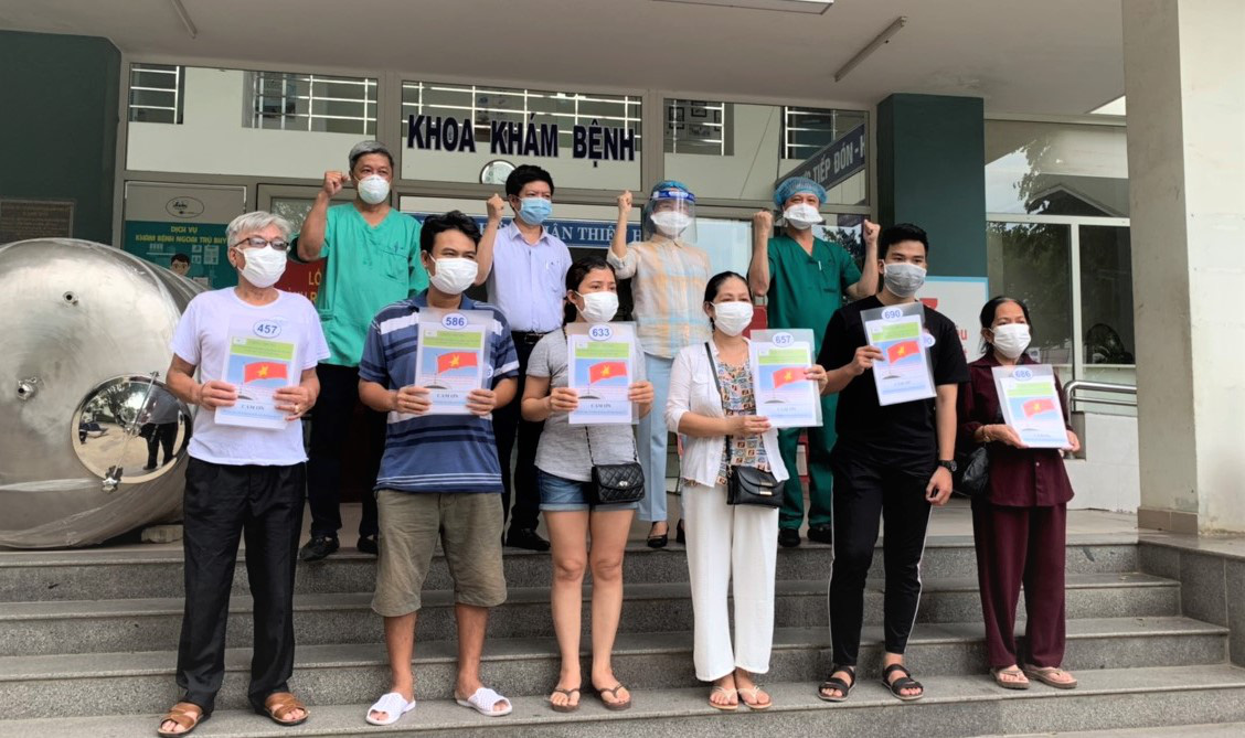 Đà Nẵng: 4 bệnh nhân chạy thận nhân tạo được chữa khỏi Covid-19 - Ảnh 1.