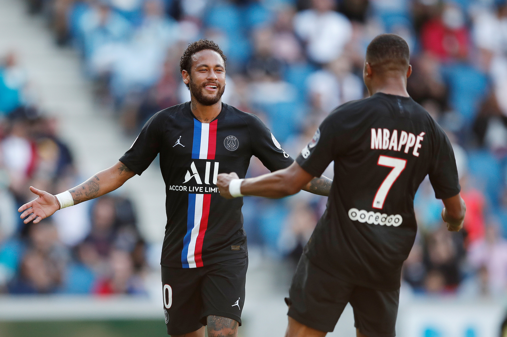 Neymar và PSG cần cải thiện nếu muốn vào chung kết Champions League