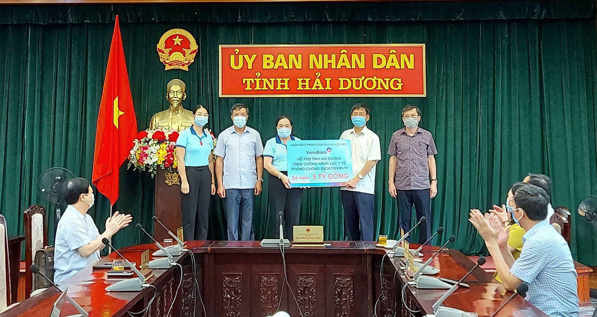 VietinBank ủng hộ tỉnh Hải Dương 5 tỉ đồng phòng, chống dịch Covid-19