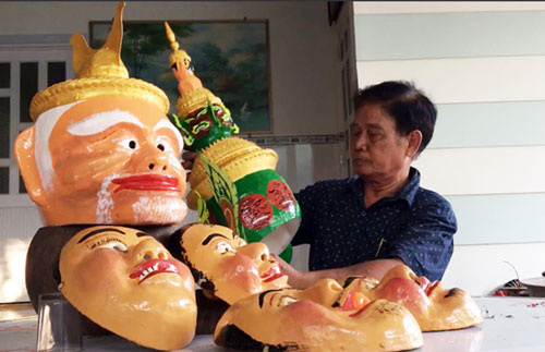 Những nghệ nhân hiếm hoi của sân khấu truyền thống