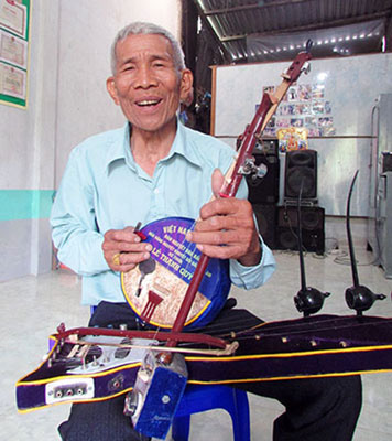 Những nghệ nh&acirc;n hiếm hoi của s&acirc;n khấu truyền thống - Ảnh 3.