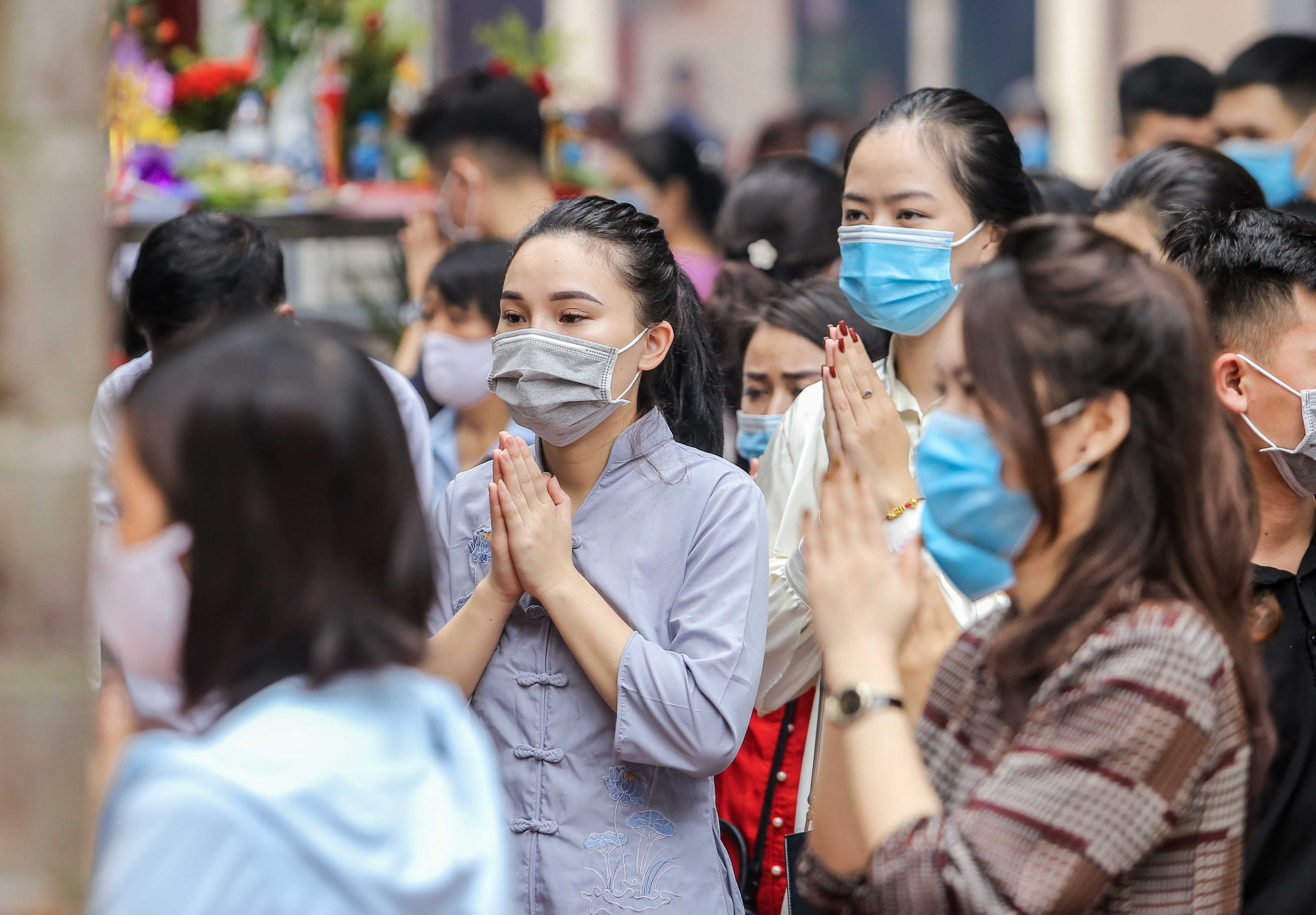 Người d&acirc;n H&agrave; Nội đổ x&ocirc; tới phủ T&acirc;y Hồ bất chấp lệnh cấm tụ tập - Ảnh 10.