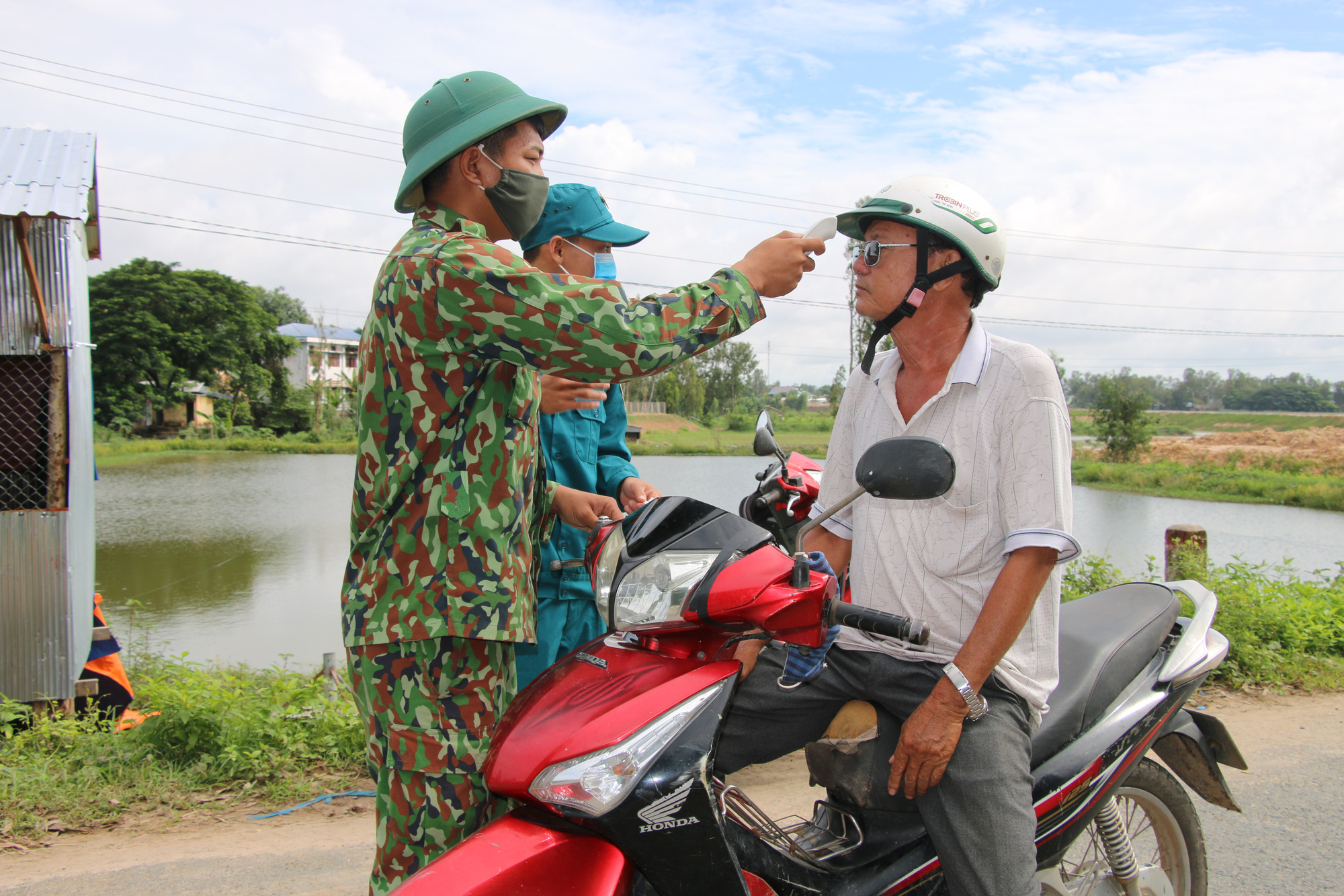 Phòng dịch Chikungunya ở vùng biên