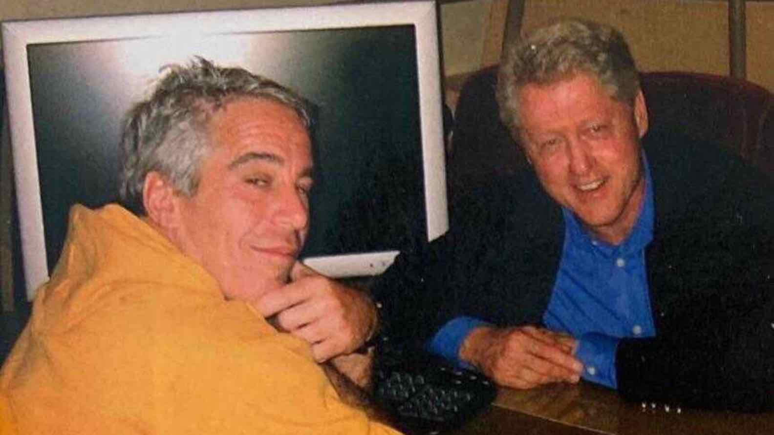 Ông Bill Clinton lần nữa rũ bỏ quan hệ với tỉ phú ấu dâm - Ảnh 1.