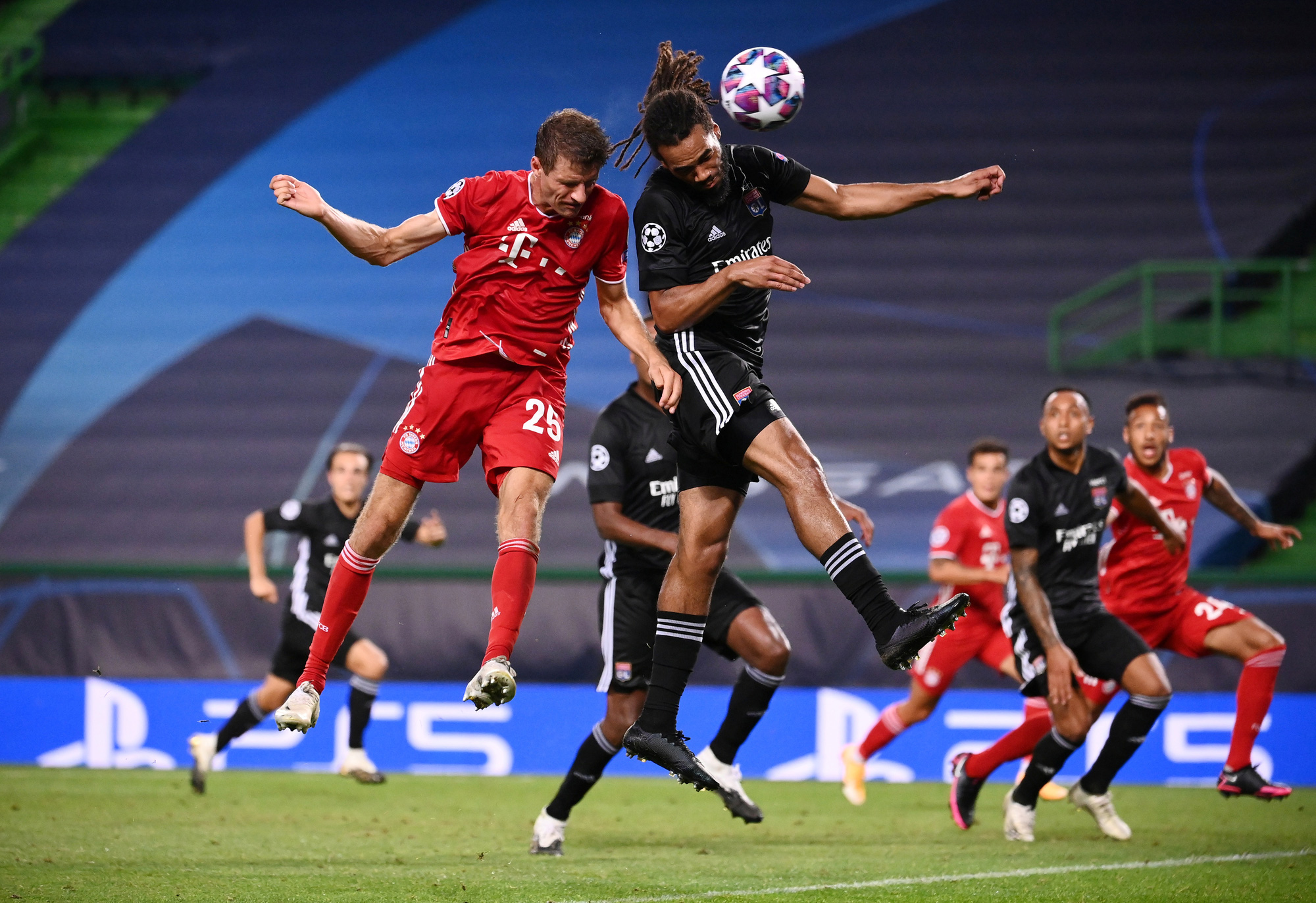 Bayern Munich gi&agrave;nh v&eacute; chung kết, b&aacute;o ch&iacute; vạch điểm yếu ch&iacute; tử - Ảnh 1.