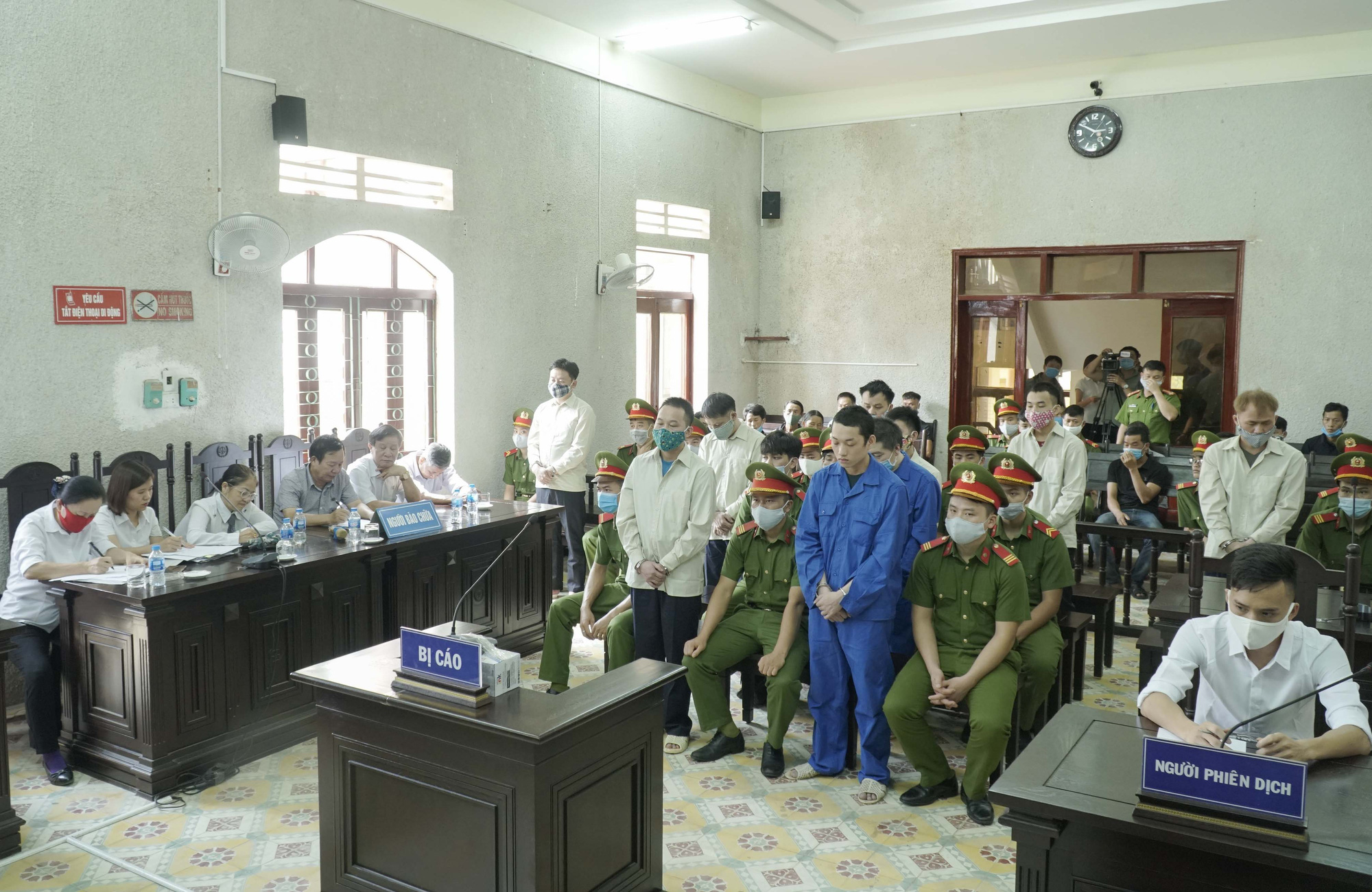 7 đối tượng trong đường dây buôn bán 150 bánh heroin lĩnh án tử