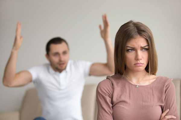 13 sai lầm chết người phụ nữ thường mắc phải khi y&ecirc;u - Ảnh 4.