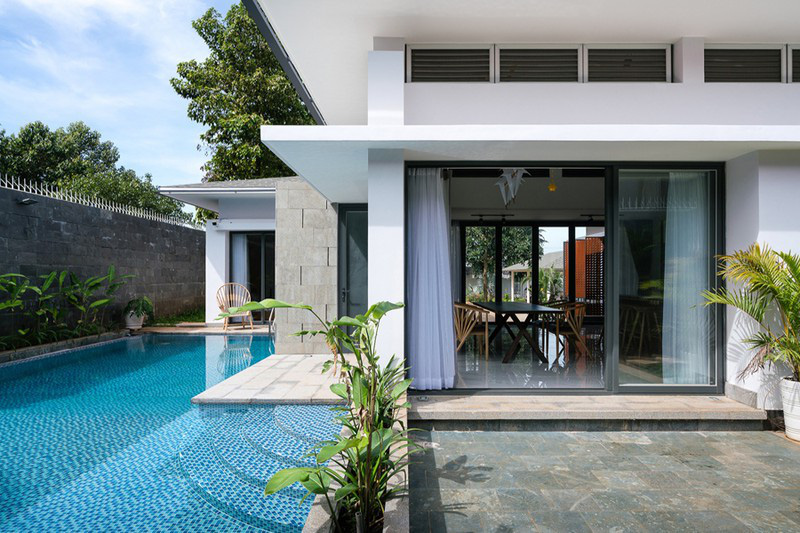 Biệt thự 1 tầng c&oacute; hồ bơi xanh m&aacute;t - Ảnh 6.