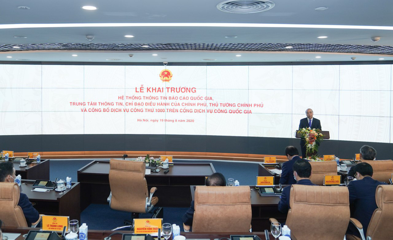 Nộp lệ ph&iacute; trước bạ v&agrave; nộp tờ khai đăng k&yacute; &ocirc;t&ocirc; trực tuyến nhờ dịch vụ c&ocirc;ng số 1.000 - Ảnh 1.