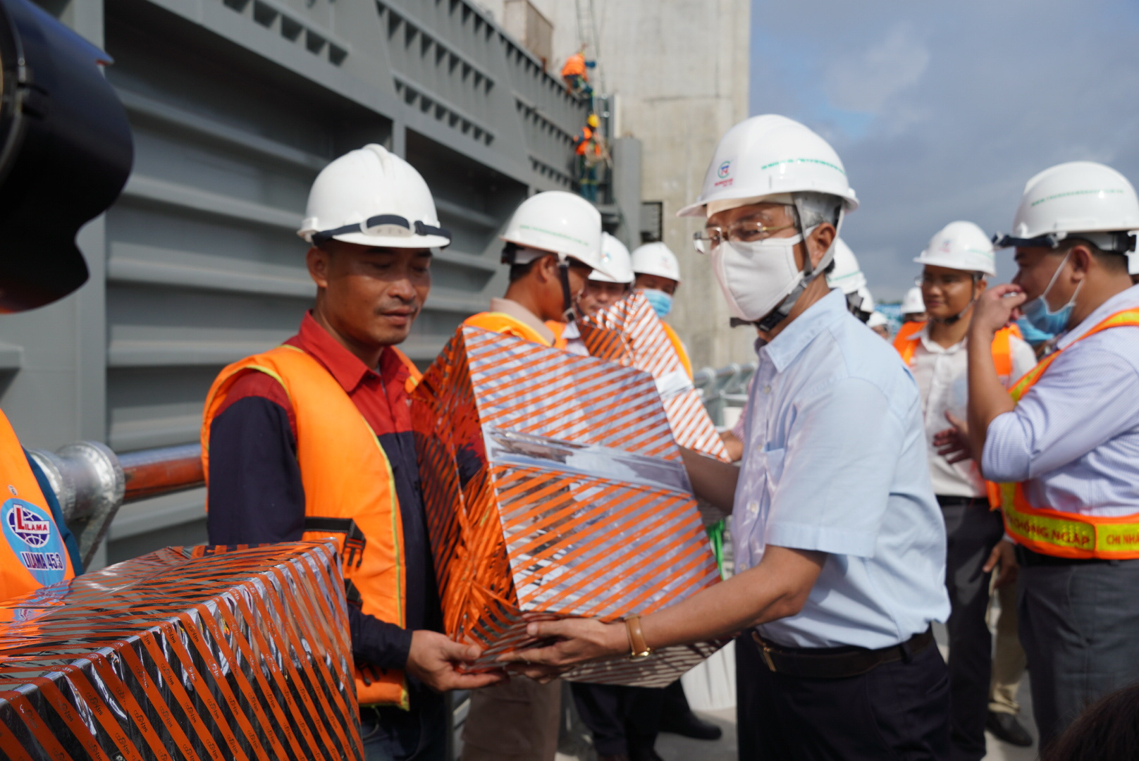Dự &aacute;n chống ngập, ngăn triều sẽ về đ&iacute;ch trong th&aacute;ng 12 - Ảnh 3.