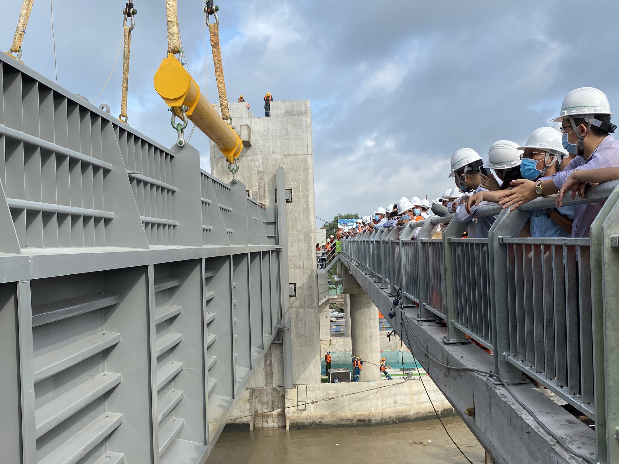 Dự &aacute;n chống ngập, ngăn triều sẽ về đ&iacute;ch trong th&aacute;ng 12 - Ảnh 2.
