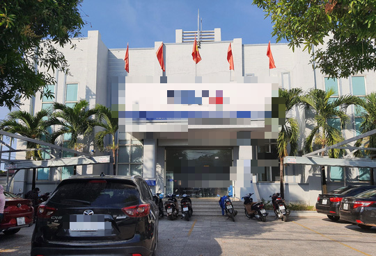 Tạm giữ 1 c&aacute;n bộ ng&acirc;n h&agrave;ng l&agrave;m xiếc hồ sơ, chiếm đoạt 15 tỉ đồng của kh&aacute;ch h&agrave;ng - Ảnh 2.