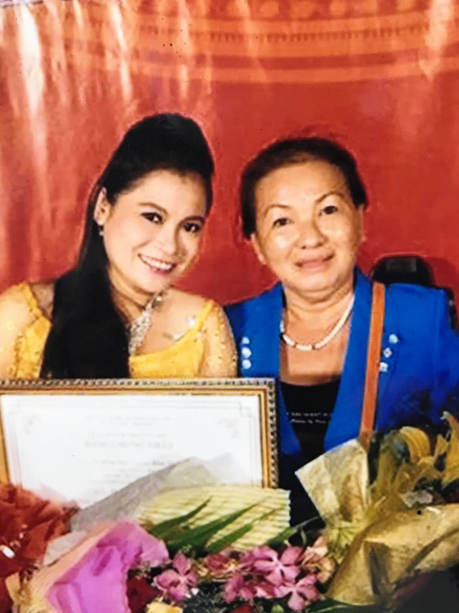 Mất một ch&acirc;n v&igrave; tai nạn, nghệ sĩ Kiều Mỹ Dung triển l&atilde;m ảnh Qu&aacute; khứ ki&ecirc;u h&ugrave;ng - Ảnh 15.
