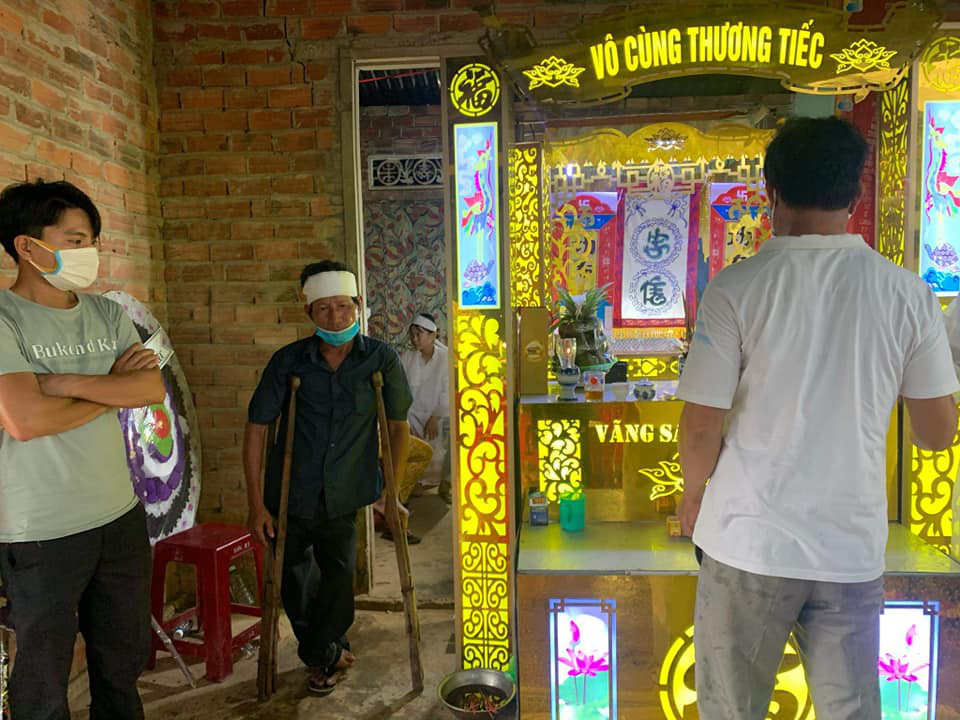 Đau đớn mất con, người cha tật nguyền vẫn nhường tiền hỗ trợ cho người kh&aacute;c - Ảnh 2.