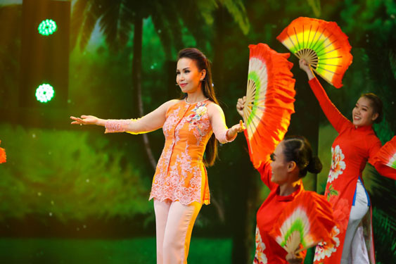 Còn ai viết ca khúc trữ tình dân ca?