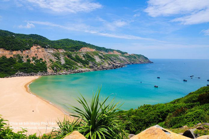 Gh&eacute; thăm điểm đ&oacute;n &aacute;nh mặt trời đầu ti&ecirc;n tr&ecirc;n đất liền tại Việt Nam - Ảnh 1.