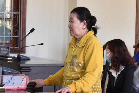 62 tuổi, Trương Thị Lẹ lãnh 12 năm tù vì... lừa đảo quá nhanh