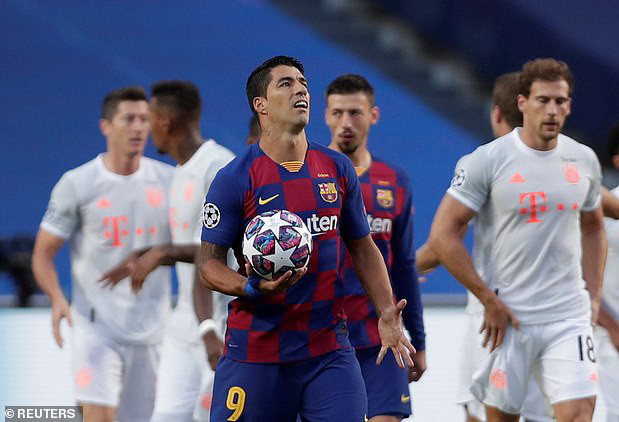 Bị sa thải qua điện thoại, Luis Suarez chờ t&aacute;i hợp Neymar ở PSG - Ảnh 3.